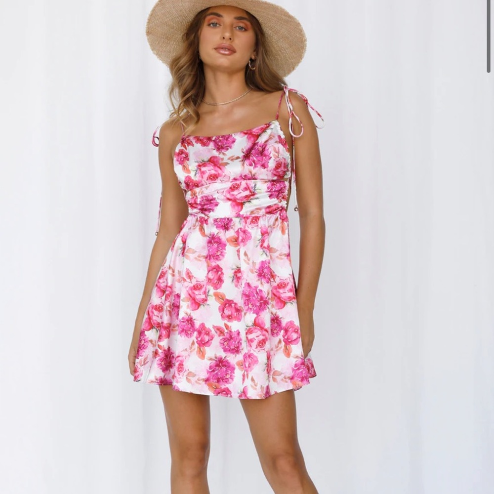 SALE⭐️⭐️NWT ROSY AFTERNOON DRESS PINK Hello Molly